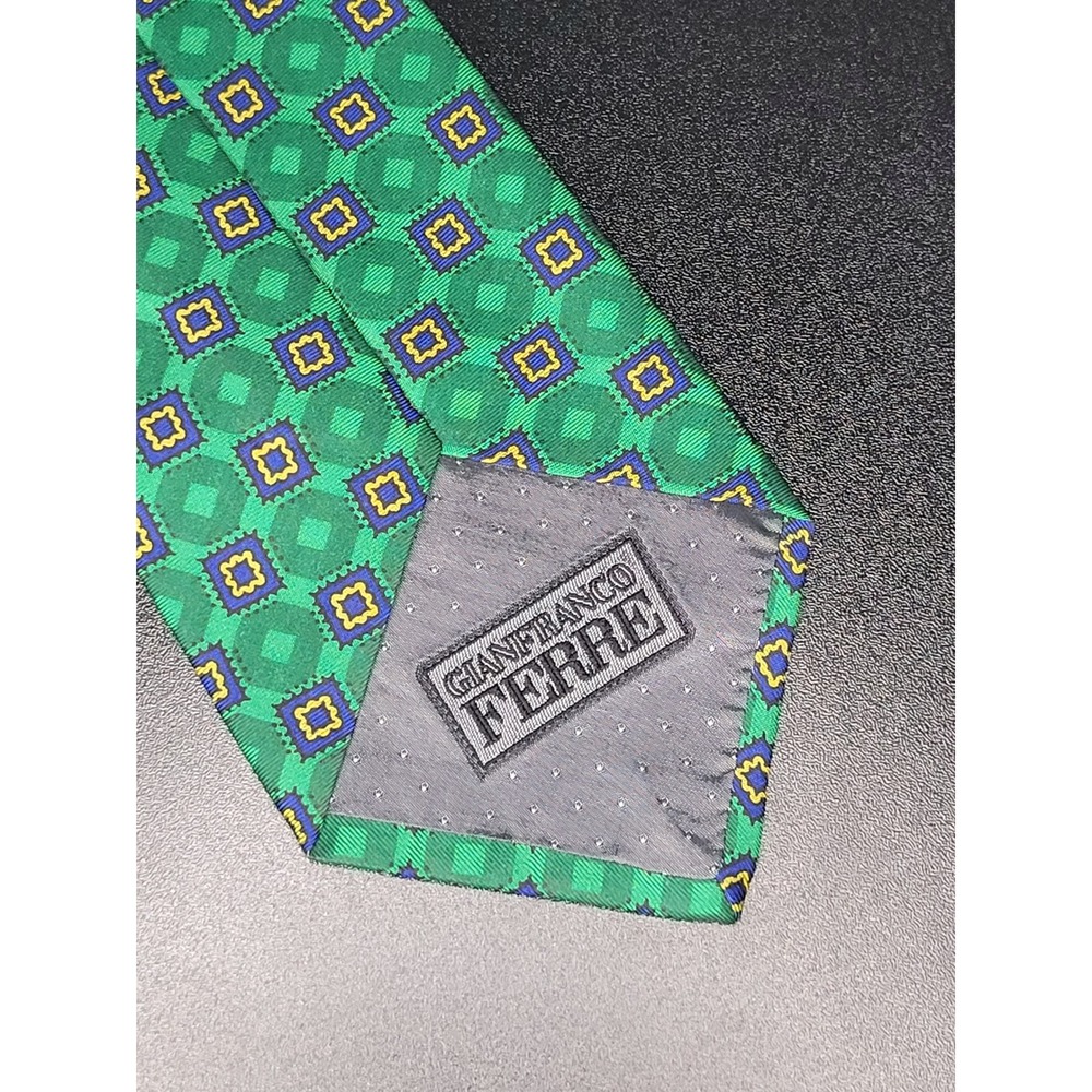 Gianfranco Ferre Tie Green Blue Geometric Medallion 100% Silk Italy 3.75in